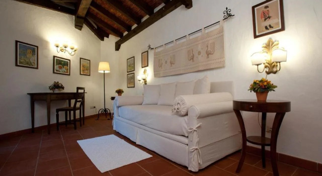 Nora Club Hotel
