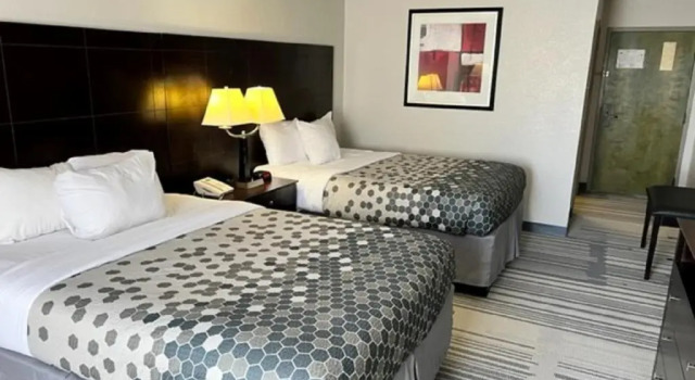 Четырёхместный номер Standard Super Inn and Suites Philadelphia