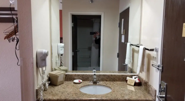 Четырёхместный номер Standard Briarwood Inn