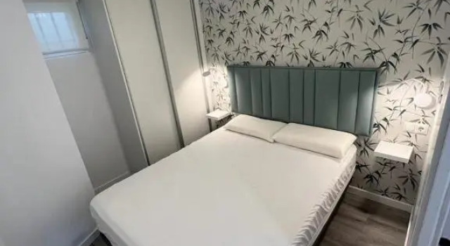 Beach front Esther 5, Забронировать Отель Вильяхойоса 