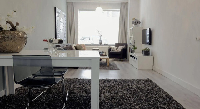 Apartment Enschotsestraat, Забронировать Апартаменты/квартира Отели Тилбурга с парковкой, рядом с Железнодорожный вокзал Тилбурга, Парковка