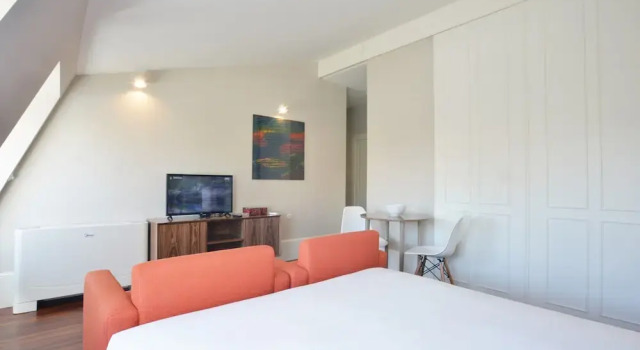 Modern apartment in Portos Vibrant Heart, Забронировать Апартаменты/квартира Порту Регион Порту, рядом с Lapa Metro Station
