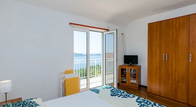 Seaview Apartment in Cavtat Dalmatia With Garden, Забронировать Апартаменты/квартира Отели Цавтат с парковкой, рядом с Пляж Циста Лука 1, Парковка