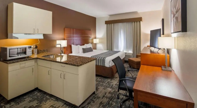 Люкс Deluxe Best Western Plus Wakeeney Inn & Suites