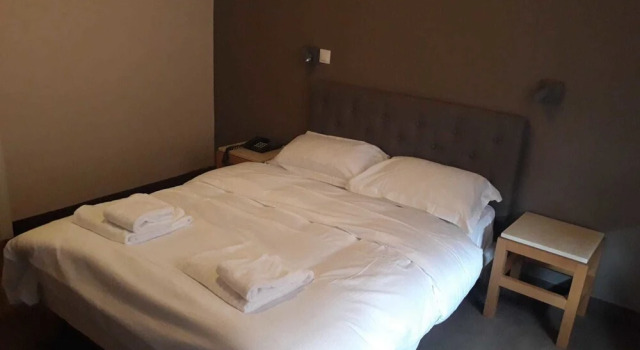 New Grand Hotel Mouscron, Book Hotel Mouscron Hainaut