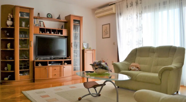 Apartments Adriat, Prenota Appartamento Splitska 