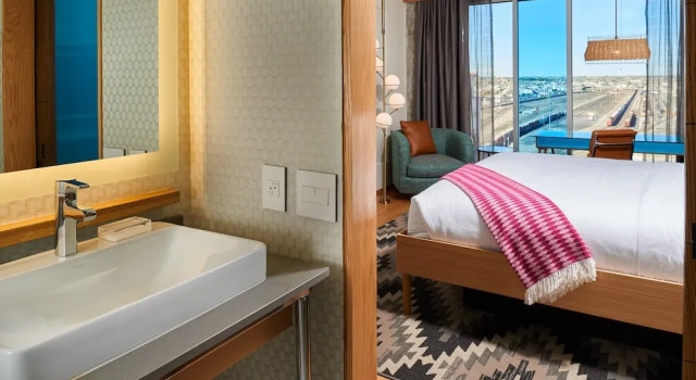 Люкс Hotel Indigo El Paso Downtown by IHG