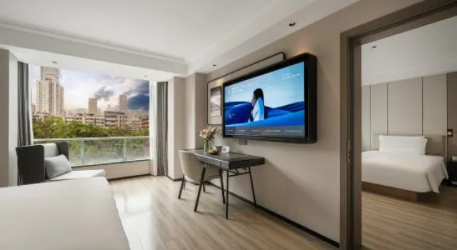 Люкс Superior Atour Hotel Tai Koo Li Riverside Chengdu