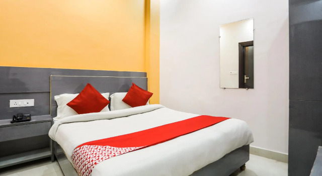 OYO 69541 Geet Residency, Забронировать Отель Отели Нью-Дели с завтраком, Завтраки