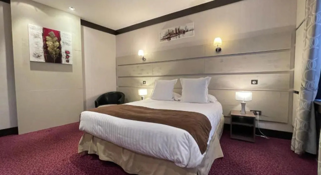 Люкс Отель LOGIS Hôtel Borel