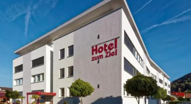ZUM ZIEL Hotel Grenzach-Wyhlen bei Basel, Reserva ahora Hotel Hoteles en Baden-Wurtemberg con piscina, Piscina