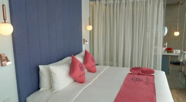 Номер Deluxe HOME Hotel