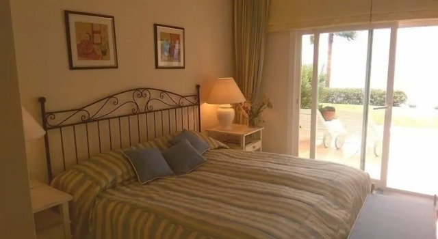 Апартаменты с 5 комнатами Grand Front Line Location Apartment- Heated Pool