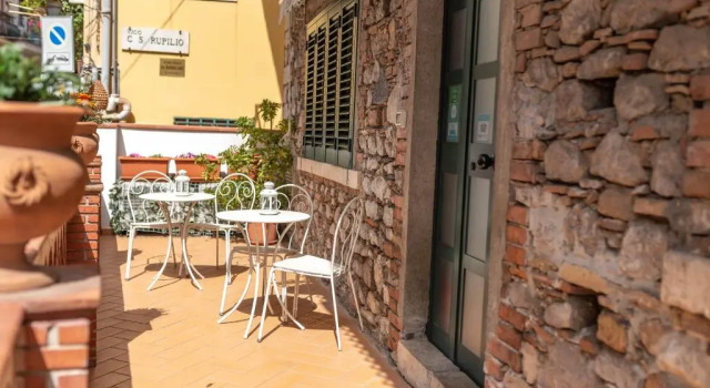 Апартаменты с 3 комнатами Bed and Breakfast Dionisio