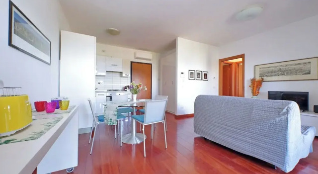 Modern Flat with terrace near Eataly, Забронировать Апартаменты/квартира Апартаменты Рима, рядом с Пирамида Цестия, Апартаменты/квартира