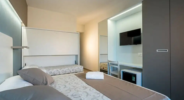 Четырёхместный номер Standard с балконом Hotel Relax Family & Spa