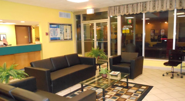 Country Garden & Suites, Book Mini-hotel Benton Illinois
