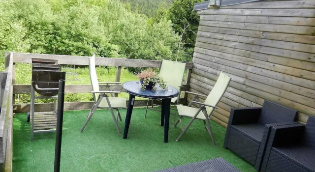The Charm of a Wooden Chalet With a Magnificent View, not far From Spa