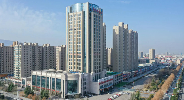 Ji Hotel Linfen Quwo East City Plaza, Book Hotel Hoteller i Yicheng med parkering, Parkering