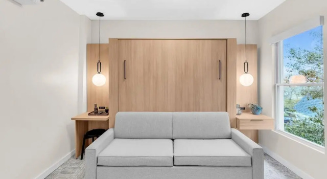 The St Laurent Social Club & Guest Rooms, Забронировать Гостевой дом Гостевые дома Эсбери-Парк, рядом с Пляжный променад Асбери-Парка, Гостевой дом
