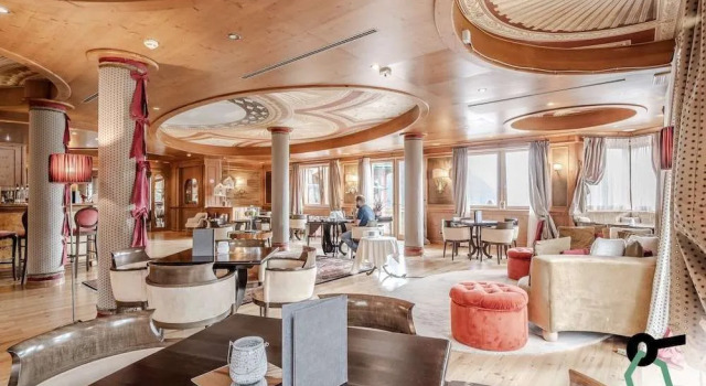 HOTIDAY Room Collection - Campiglio Pradalago, Забронировать Отель Бизнес-отели Мадонна-ди-Кампильо, рядом с Горнолыжный подъёмник Мирамонти, 4* 5*
