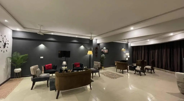 Freddy's Luxury Family Apartments, Book Apartment Hotels in Islamabad with Parking, Parking