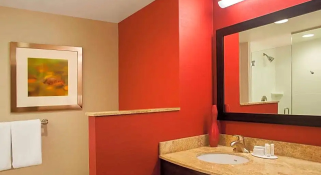 Двухместный люкс c 1 комнатой Courtyard Peoria Downtown