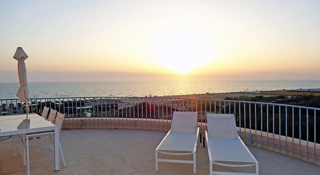Villa Suite 48 Tirrenia, Book Villa Hotels in Pisa with a Pool, Swimming Pool
