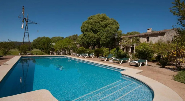 Hort Den Gelos Campanet Mallorca, Rezerwuj Willa Hotele w Majorka z parkingiem, Parking