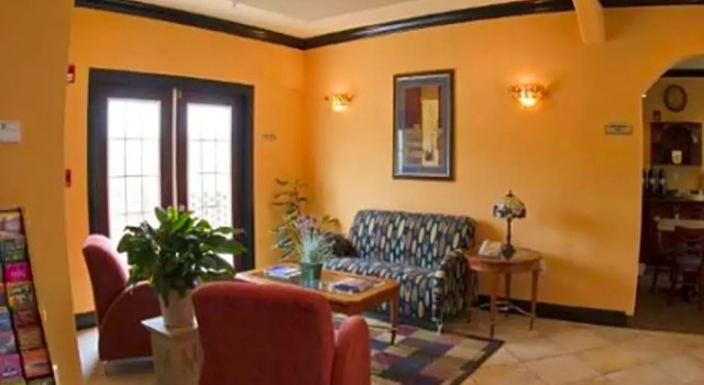 Двухместный номер Standard Garden Inn Hotel