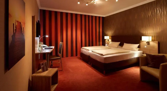 Hotel Heide Residenz, Забронировать Отель Эльзен Падерборн
