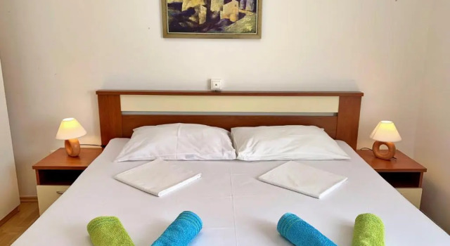 Apartments Viola, Prenota Appartamento Hotel a Isole Quarnerine con parcheggio, Parcheggio