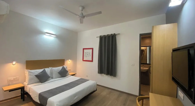 Номер Deluxe Hotel Crown Omaxe The Forest Spa view