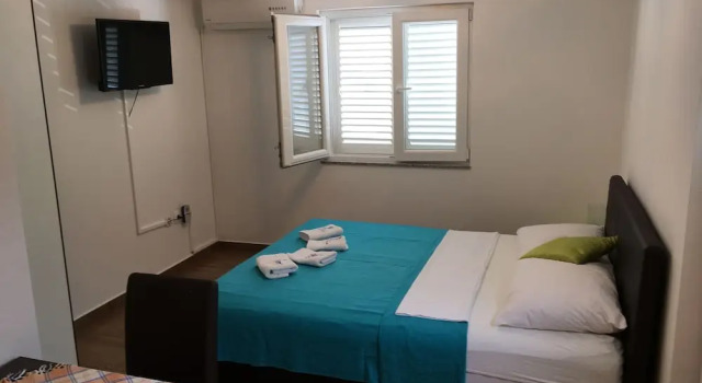 Студия Apartments Michael & Petra , Omisalj, Insel Krk, Kroatien