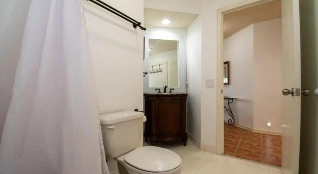 145 Ocean Point Dr, Забронировать Отель Отели Фрипп-Айленд с бассейном, Бассейн