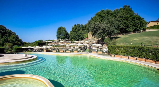 Thermae Apartment 14, Prenota Appartamento Hotel a Sorano con parcheggio, Parcheggio