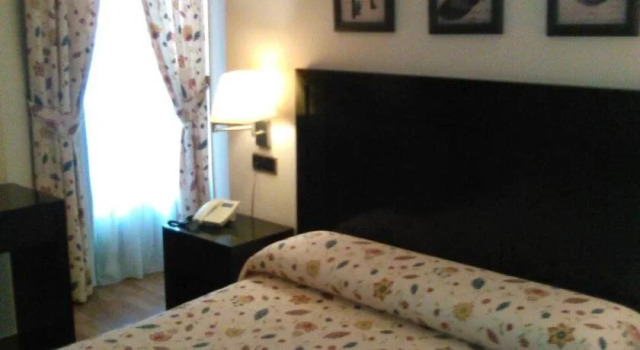 Hostal Plaza, Book Hotel Billige hoteller i Jaen