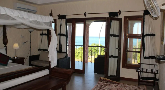 Двухместный номер Standard с балконом и с видом на океан Zawadi Beach Villas