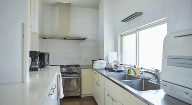 Коттедж с балконом и с красивым видом из окна T&T Vacation Rentals