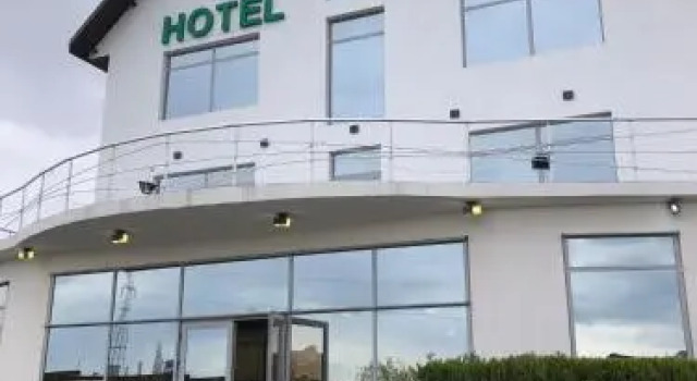 Hotel Daly, Забронировать Отель Отели Плоешти с парковкой, Парковка