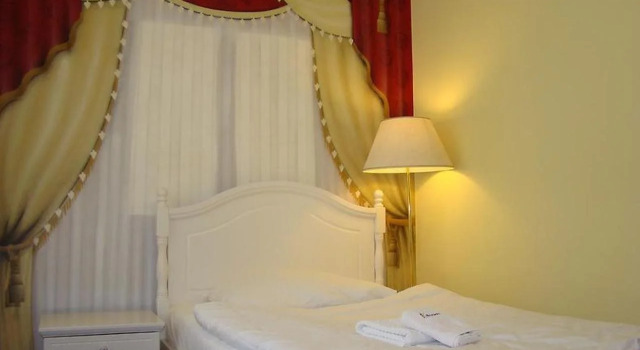 Hotel Saint Petersburg, Забронировать Отель Отели Карловых Варов 3 звезды, рядом с Vridelni kolonada, 3*