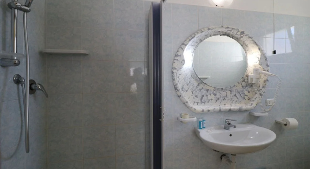 Трёхместный номер Classic Nirvana Club Village