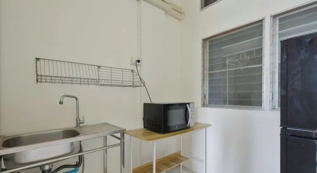 Prism House Thonglor, Забронировать Отель Отели Бангкока с парковкой, рядом с Международный колледж Университета Бангкока, Парковка