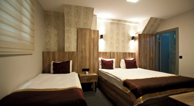 Трёхместный номер Economy (без окна) Vali Konak Hotel Nişantaşı
