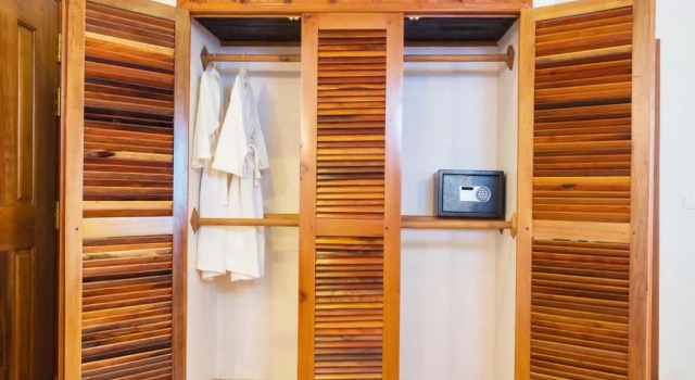 Полулюкс Hello Cambodia Boutique