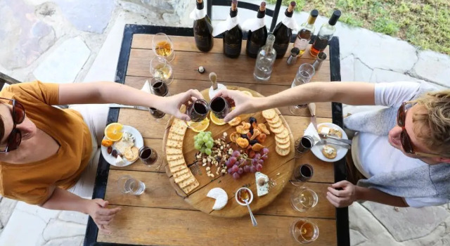 Neuras Wine and Wildlife Estate, Book Guesthouse Naukluft Mountains Gibeon