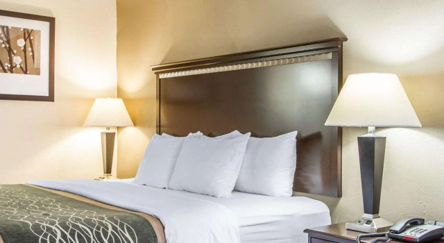 Двухместный номер Standard Quality Inn Macomb near University Area