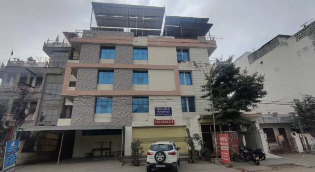 Hotel O Focus Elite, Забронировать Отель Отели Джайпура 3 звезды, рядом с Govind Dev Ji Temple, 3*
