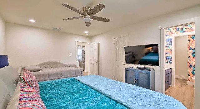 Lake Dayz Granbury Retreat w/ Private Dock!, 预订 度假屋 格兰伯里 Dallas - Fort Worth Metropolitan Area