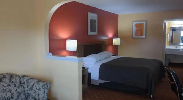 Трёхместный люкс SureStay by Best Western Gulfport